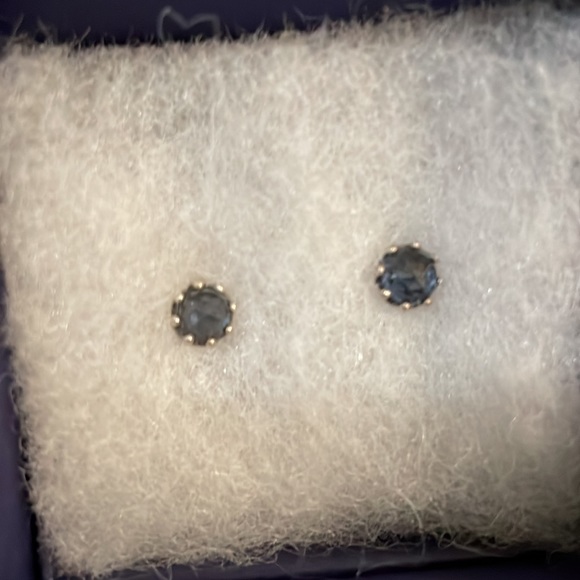 Swarovski sapphire-crystal stud earrings - Picture 6 of 6